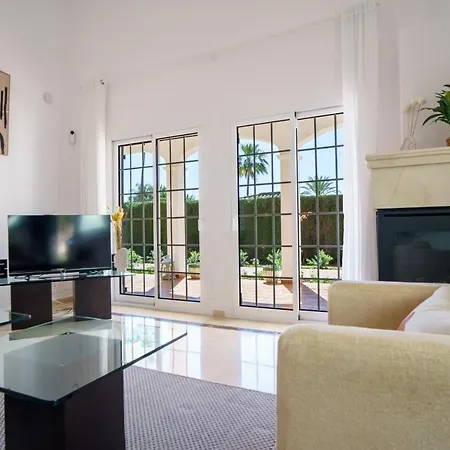 Casa La Belle Vie D Melanie 4* Marbella